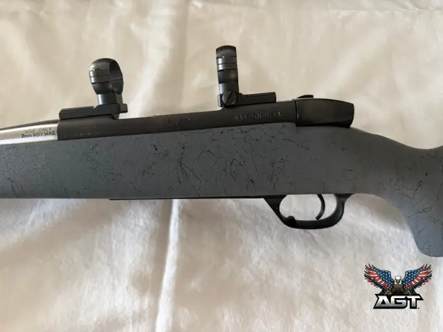 Like New · Weatherby Mark V 7mm mag bolt action rifle · Not Listed · Sterling Heights, MI · photo 9 of 10