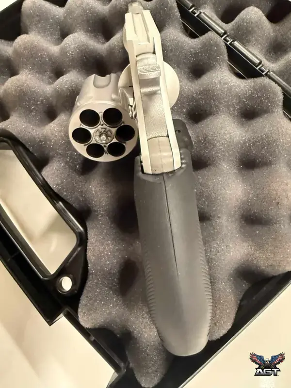 Used · Charter Arms The Boxer · .38 Special · Beverly Hills, CA · photo 4 of 8