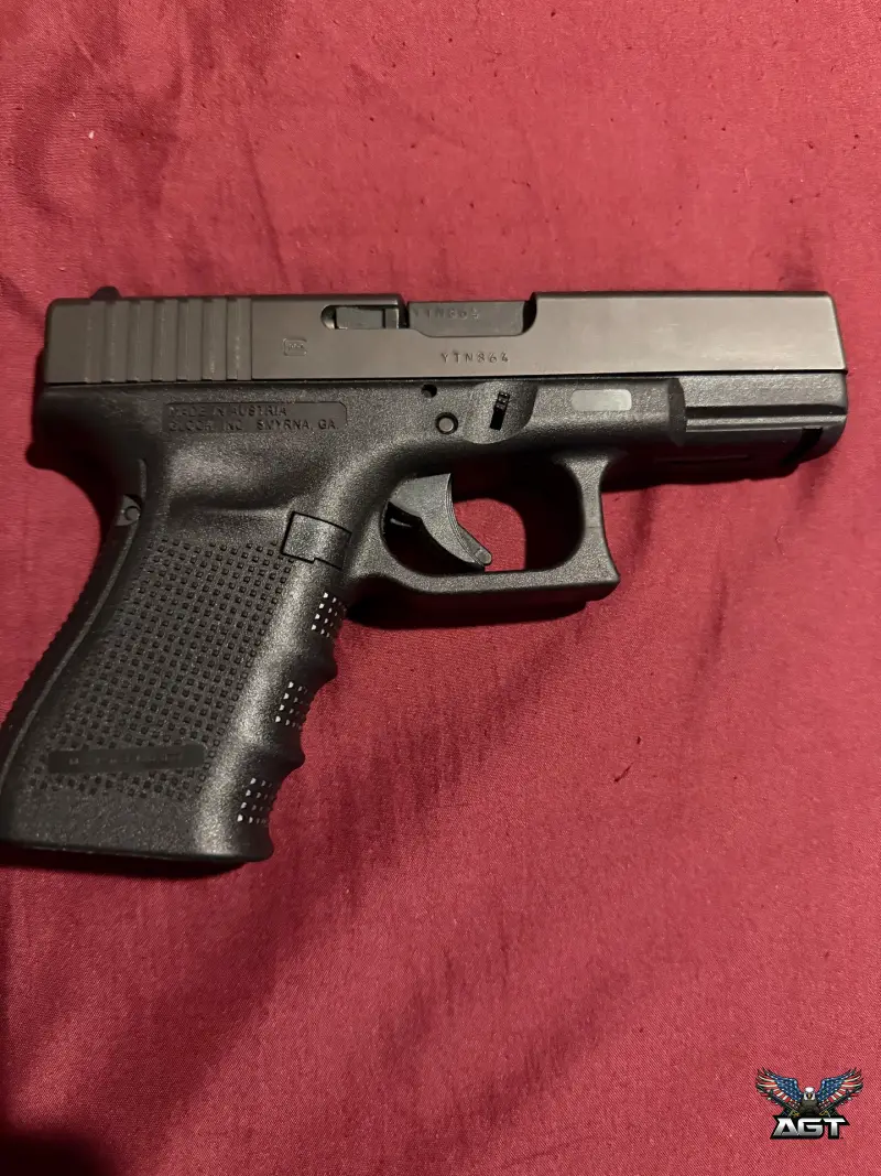 Used · Glock 19 Gen 4 9mm · 9×19 mm Parabellum (9 mm Luger) · Muhlenberg Park, PA · photo 4 of 5
