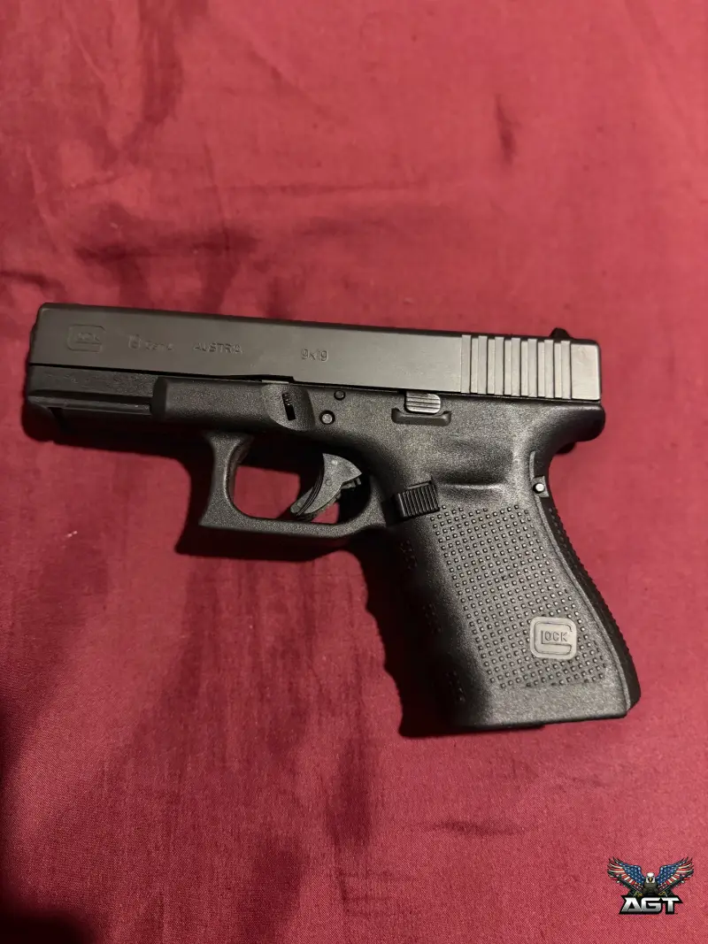 Used · Glock 19 Gen 4 9mm · 9×19 mm Parabellum (9 mm Luger) · Muhlenberg Park, PA · photo 5 of 5