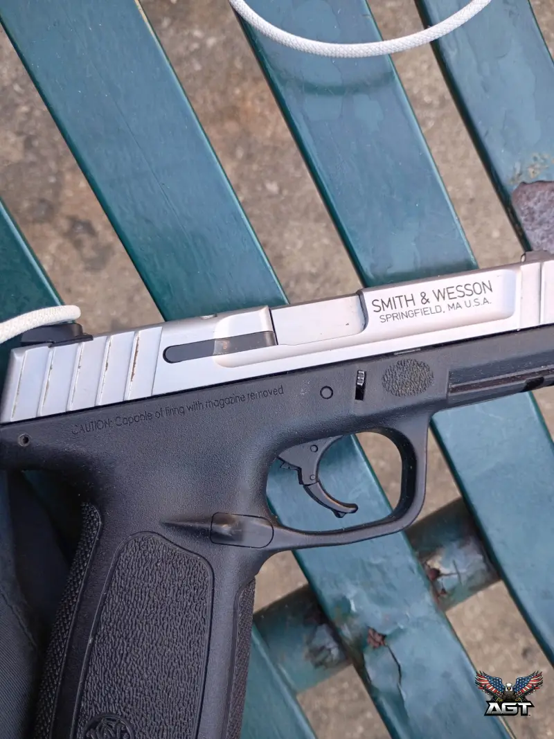 Like New · Smith & Wesson sd9ve 9mm handgun · 9mm Luger · Milwaukee, WI · photo 5 of 5