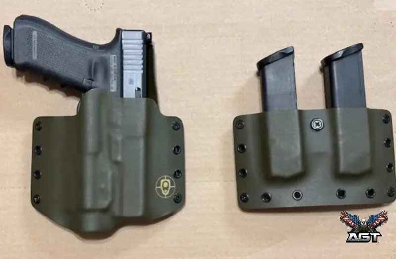 Like New · LIKE NEW 17 GEN4 FRONT SERRATIONS Summer Special PACKAGE DEAL · 9mm Luger · Glock · New Orleans, LA · photo 3 of 4