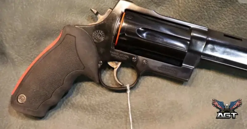 Like New · Taurus Raging Judge Model 513, 45LC,454 Casull,410ga · Not Listed · New Orleans, LA · photo 4 of 4