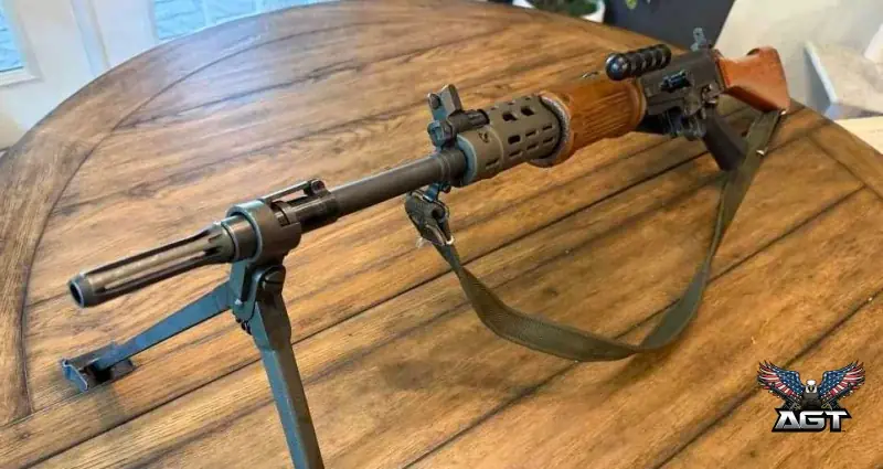 Used · Israeli FAL/FN 308 CAANAN receiver bipod. · Not Listed · Israeli Weapon Industries / IMI · Page, AZ · photo 2 of 3