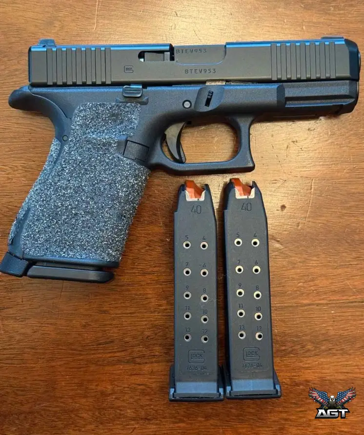 Used · Glock 23 Gen 5 Blue Label in 40S&W Night Sights (3) 13 Rd OEM Magazines. · .40 S&W · Davie, FL · photo 2 of 3
