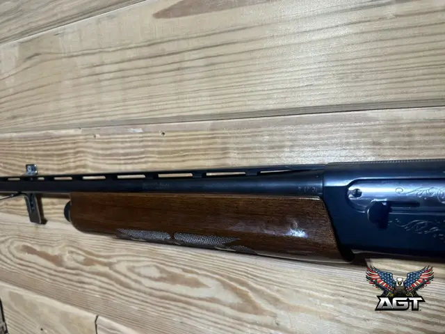 Like New · REMINGTON 1100 LH 20 GA SHOTGUN--EXTREMELY NICE AND RARE FIND - MODIFIED BARREL · 20 Gauge · George West, TX · photo 6 of 10