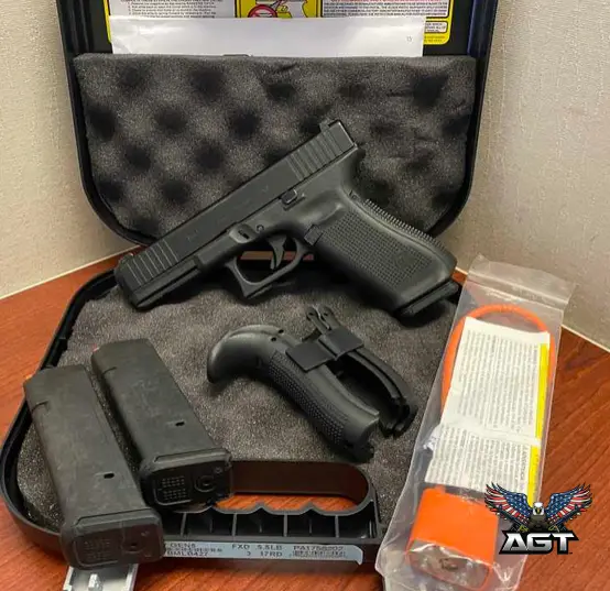 Glock 17 Gen5 Night Sights 9mm.